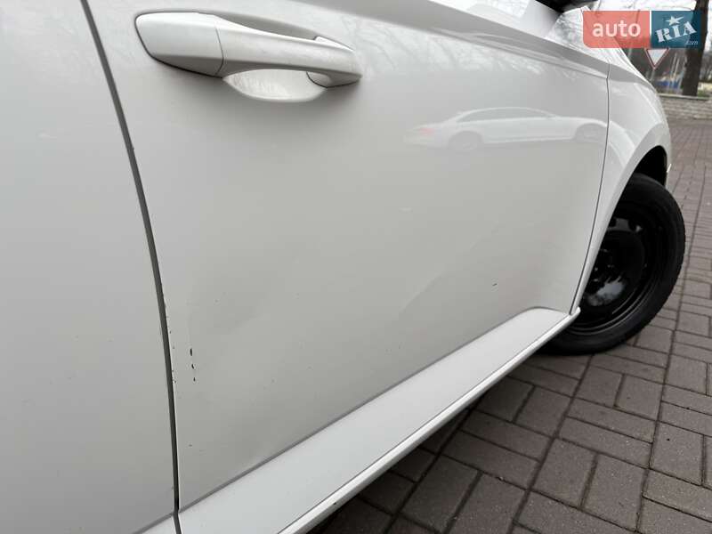 Универсал Skoda Fabia 2015 в Киеве