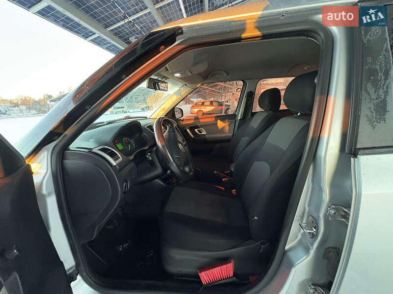 Хетчбек Skoda Fabia 2008 в Києві