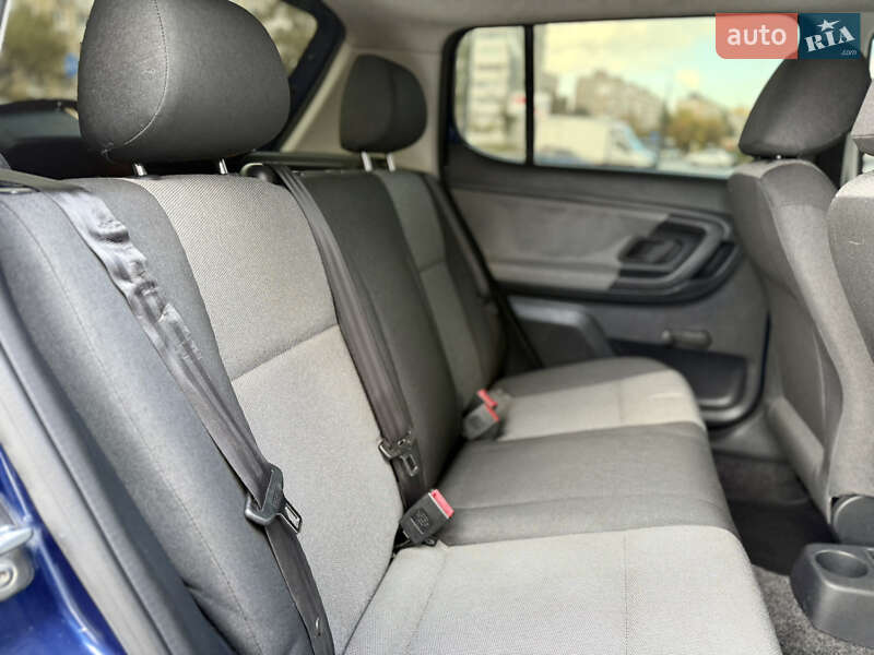 Хэтчбек Skoda Fabia 2009 в Днепре