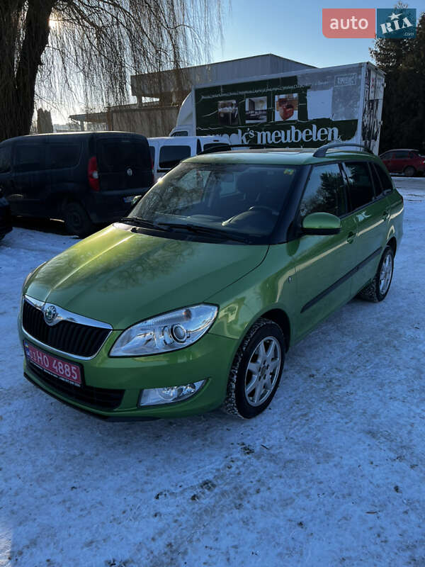 Универсал Skoda Fabia 2011 в Луцке