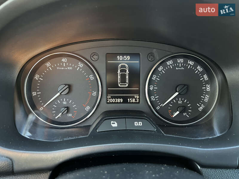 Универсал Skoda Fabia 2011 в Луцке