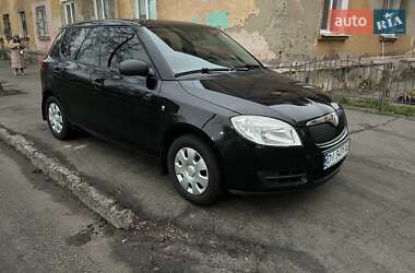 Хэтчбек Skoda Fabia 2009 в Кривом Роге