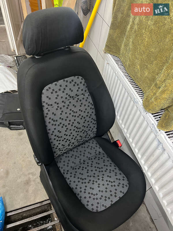 Хэтчбек Skoda Fabia 2005 в Львове