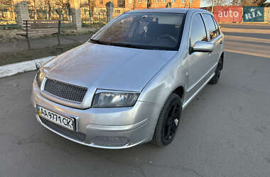 Хэтчбек Skoda Fabia 2004 в Первомайске