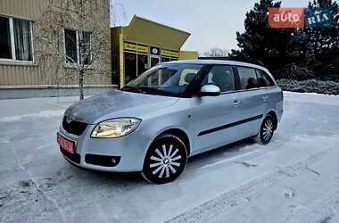 Універсал Skoda Fabia 2009 в Полтаві