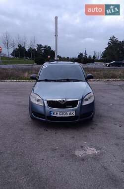 Хэтчбек Skoda Fabia 2009 в Днепре