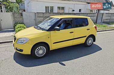 Хэтчбек Skoda Fabia 2008 в Киеве