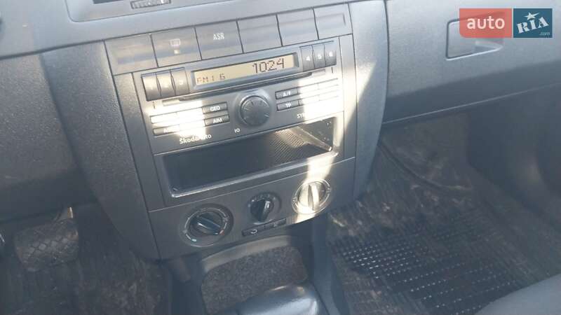 Универсал Skoda Fabia 2004 в Чернигове