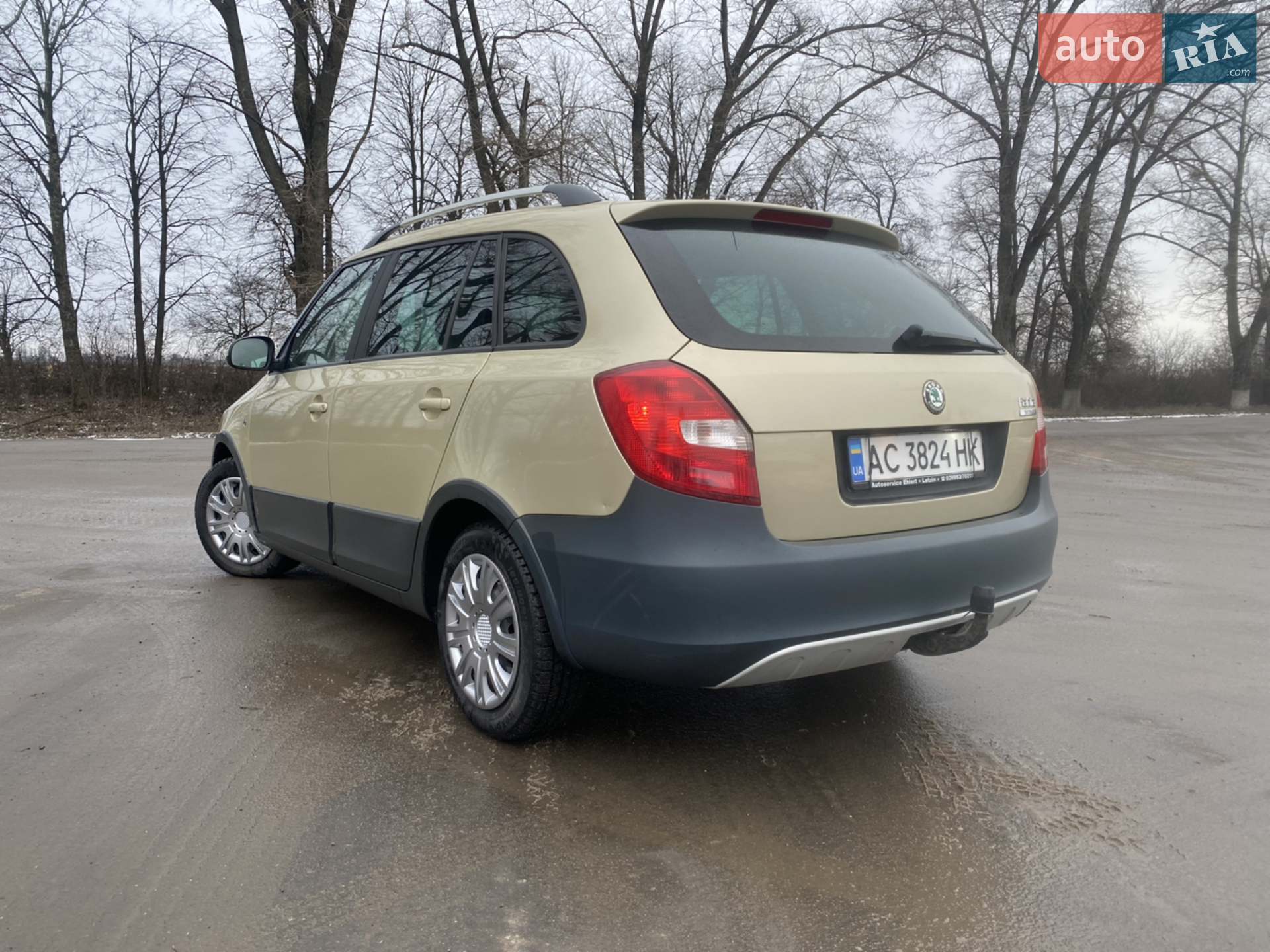 2010 Skoda Fabia - мініатюра 8