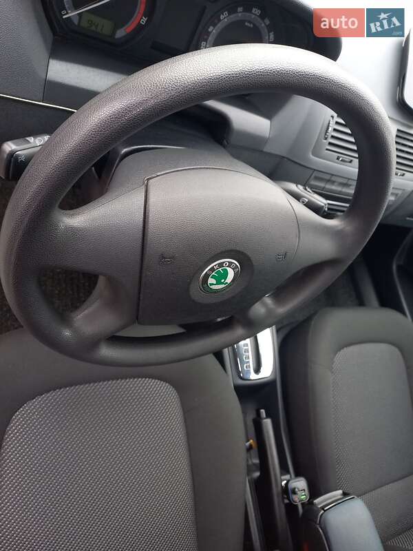 Хэтчбек Skoda Fabia 2006 в Мукачево