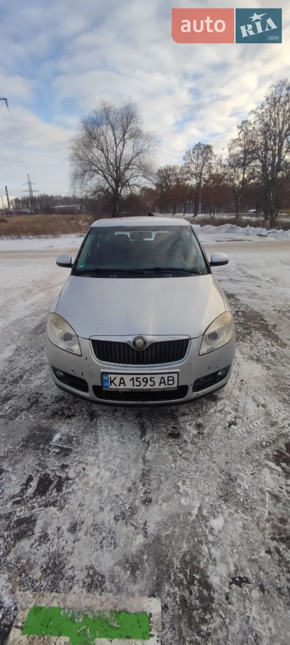2010 Skoda Fabia - мініатюра 32