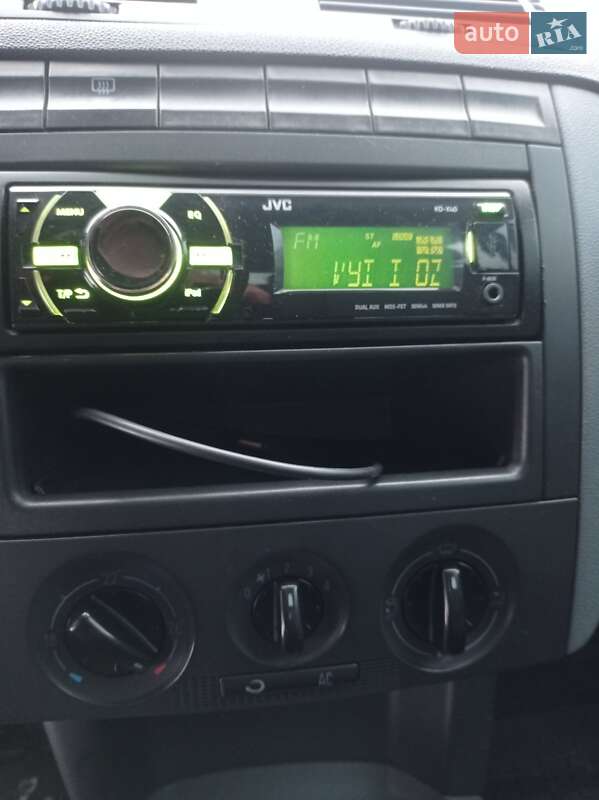 Универсал Skoda Fabia 2001 в Новом Роздоле