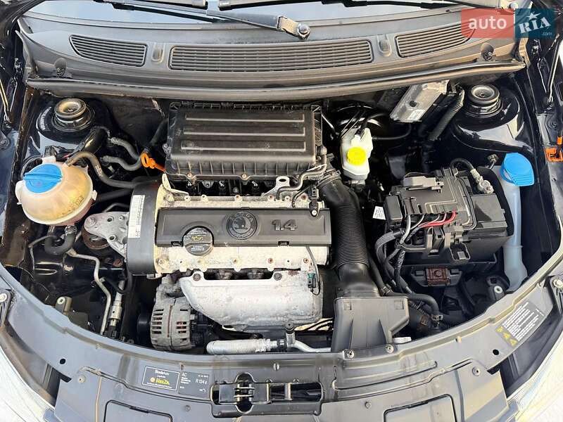 Хэтчбек Skoda Fabia 2009 в Харькове