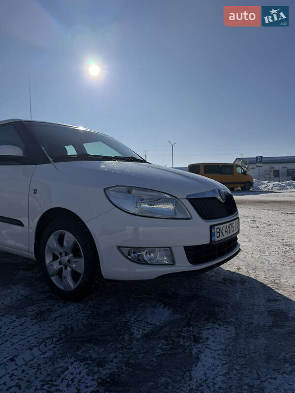 Универсал Skoda Fabia 2011 в Вараше