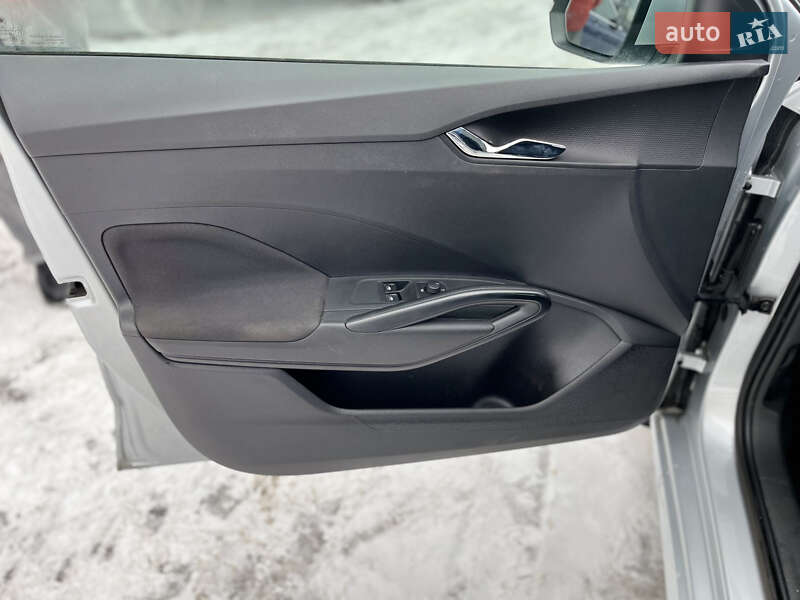 Хэтчбек Skoda Fabia 2024 в Киеве