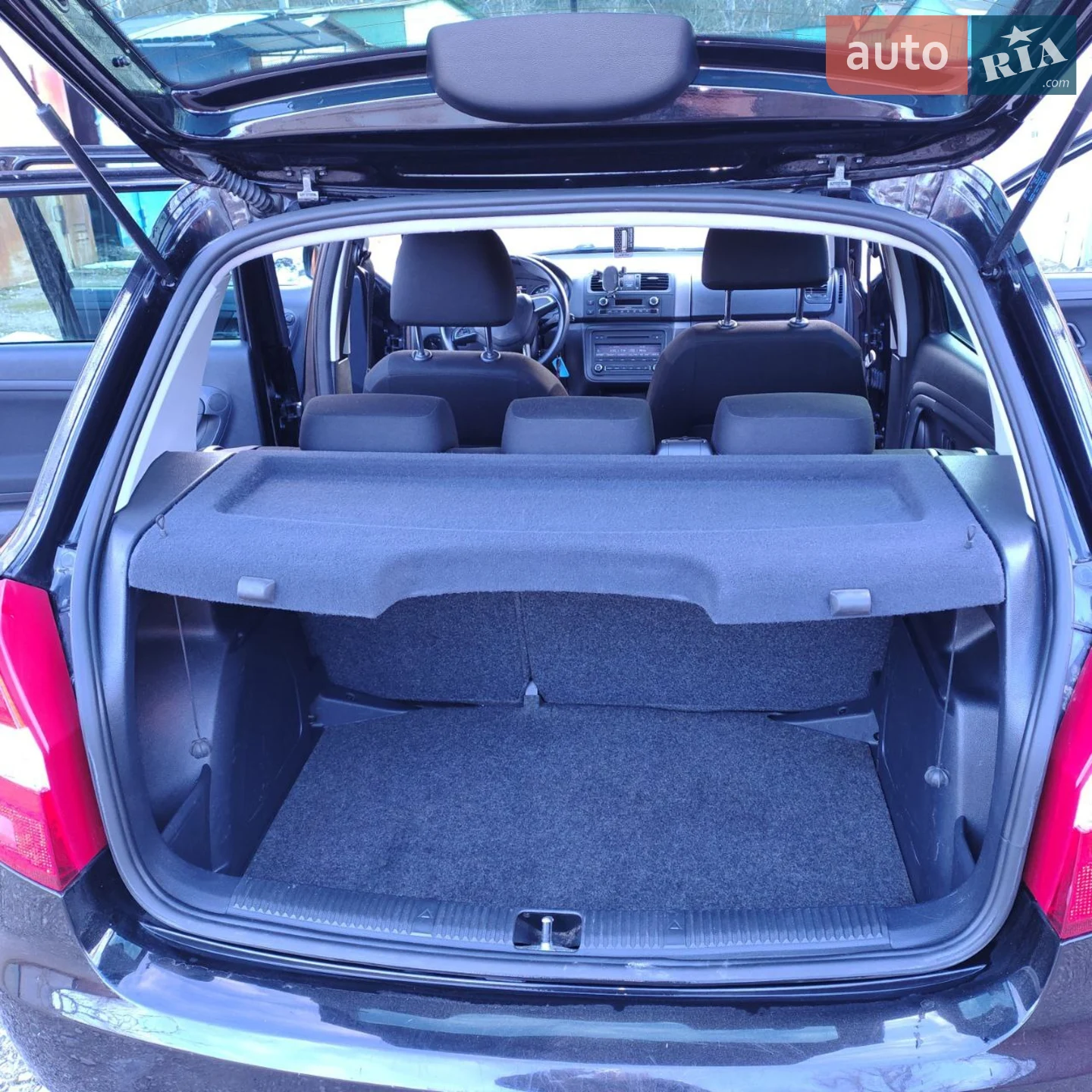 2014 Skoda Fabia - мініатюра 2