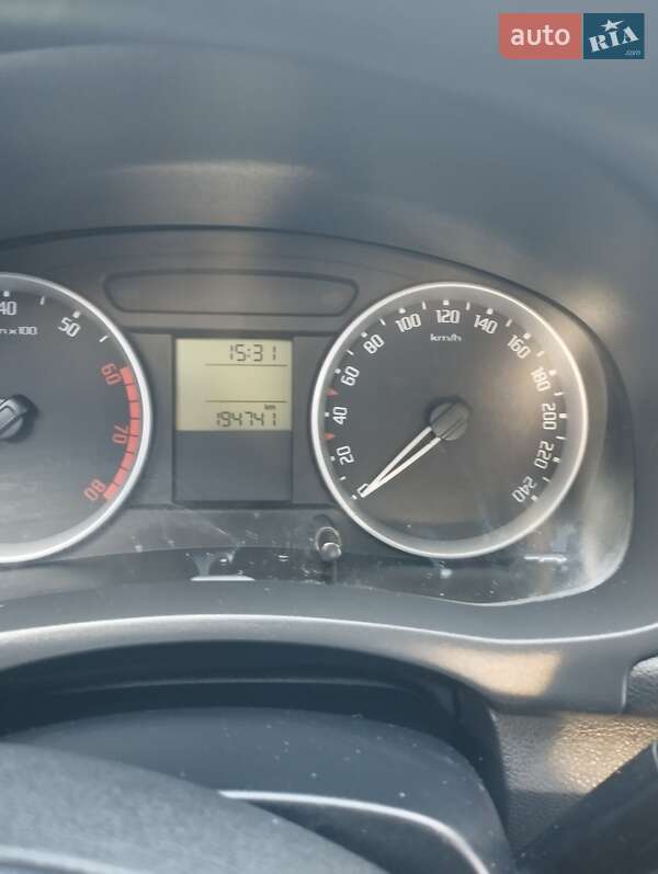 Хэтчбек Skoda Fabia 2007 в Милиево фото 11 Хэтчбек Skoda Fabia 2007 в Милиево