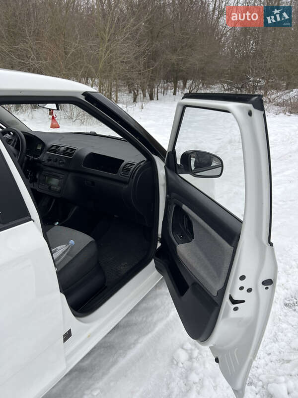 Хэтчбек Skoda Fabia 2013 в Ивано-Франковске фото 11 Хэтчбек Skoda Fabia 2013 в Ивано-Франковске