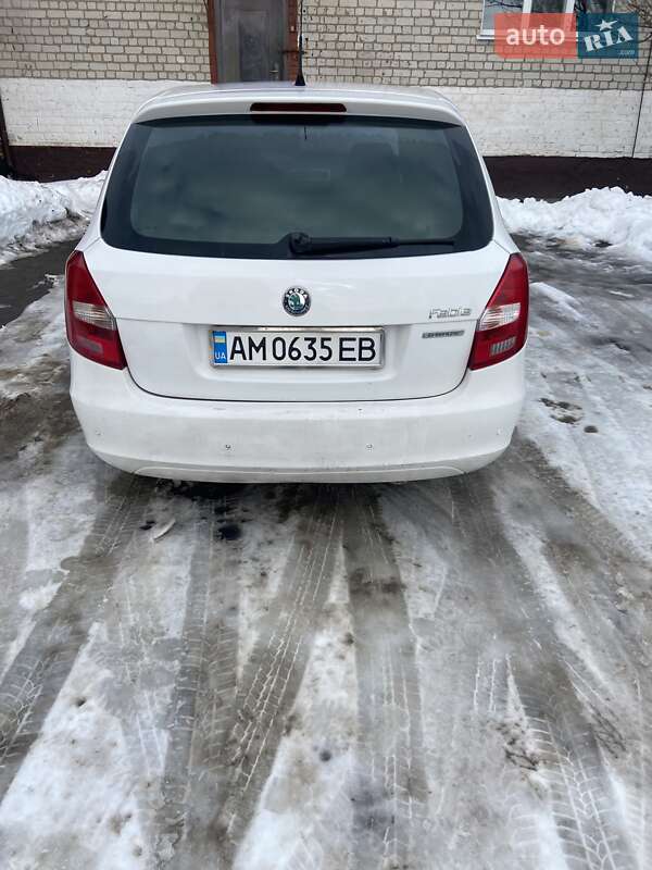 Универсал Skoda Fabia 2011 в Житомире