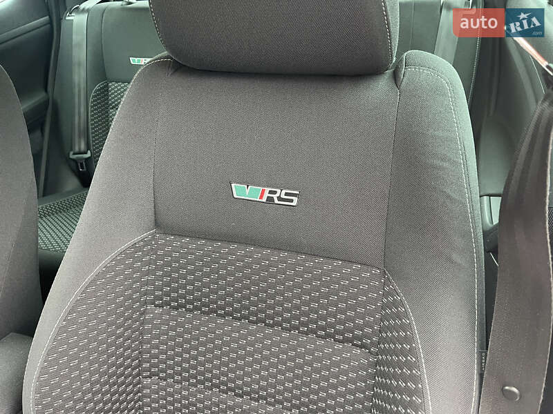 Хэтчбек Skoda Fabia 2012 в Луцке