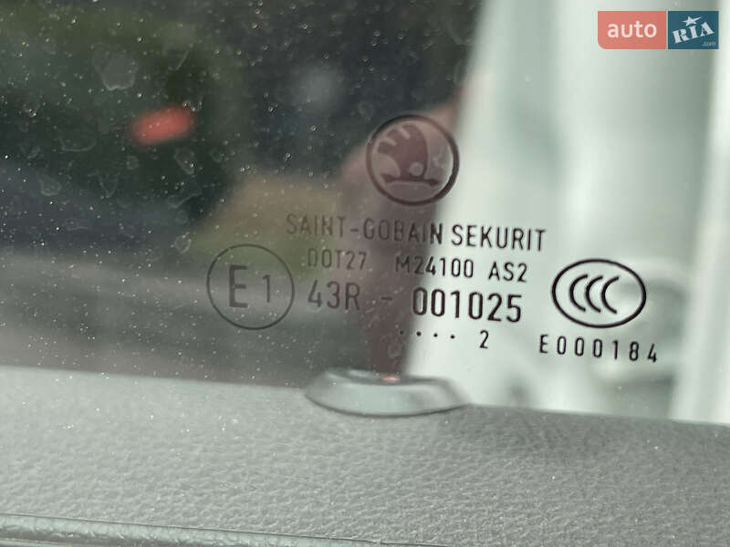 Хэтчбек Skoda Fabia 2012 в Луцке