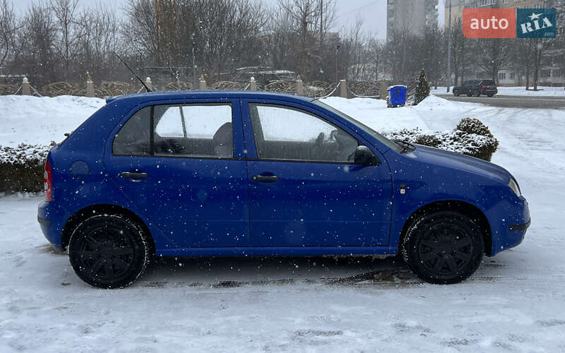 Хэтчбек Skoda Fabia 2002 в Львове