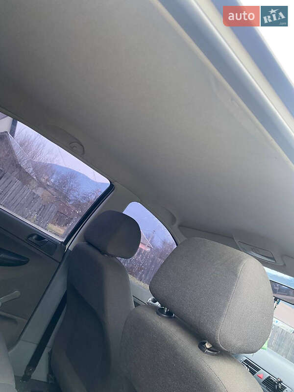 Хэтчбек Skoda Fabia 2004 в Поляне