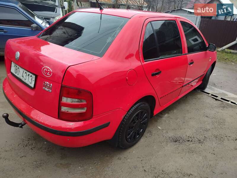 Седан Skoda Fabia 2002 в Тячеве