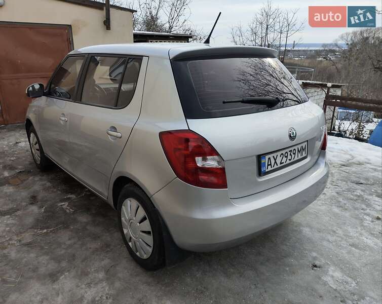 Хэтчбек Skoda Fabia 2012 в Харькове фото 3 Хэтчбек Skoda Fabia 2012 в Харькове