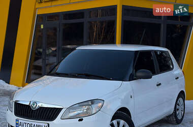 Хетчбек Skoda Fabia 2012 в Києві