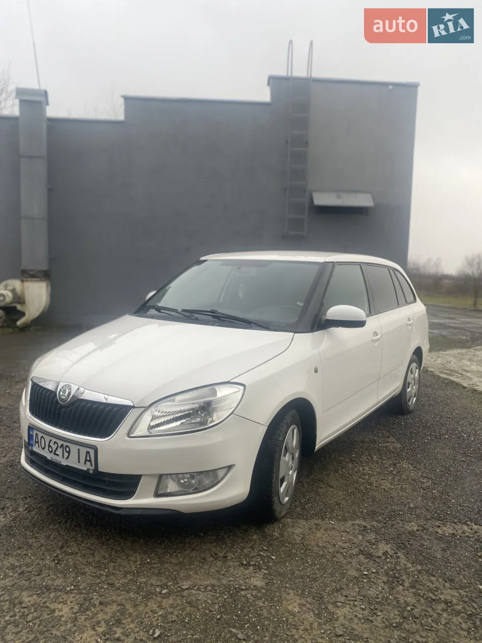 2011 Skoda Fabia - мініатюра 9