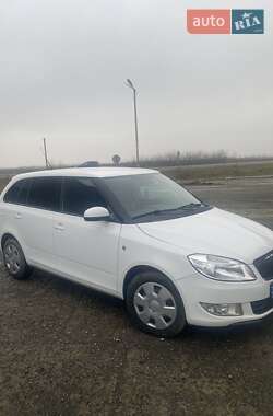 Хэтчбек Skoda Fabia 2010 в Ужгороде