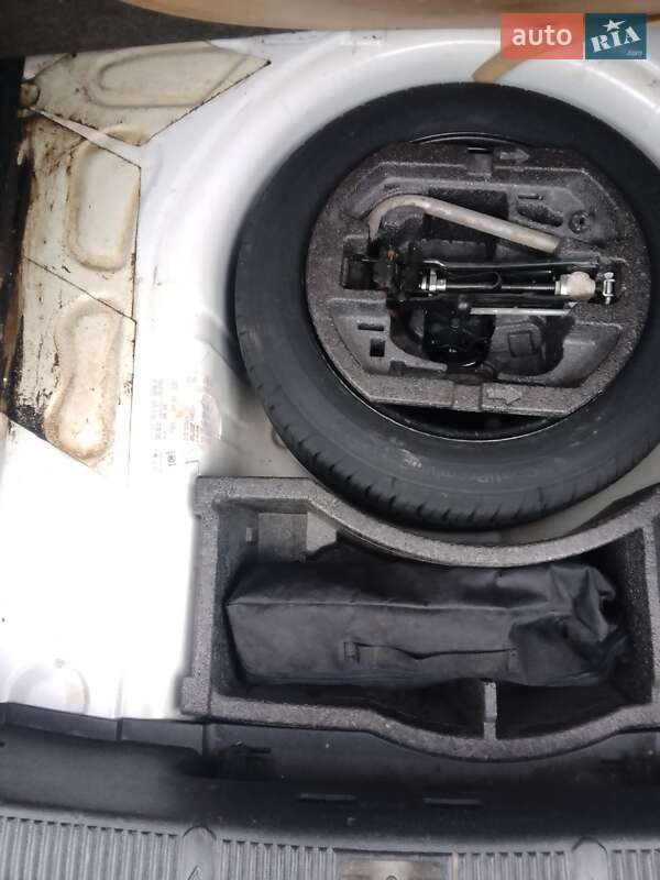 Хэтчбек Skoda Fabia 2010 в Ужгороде