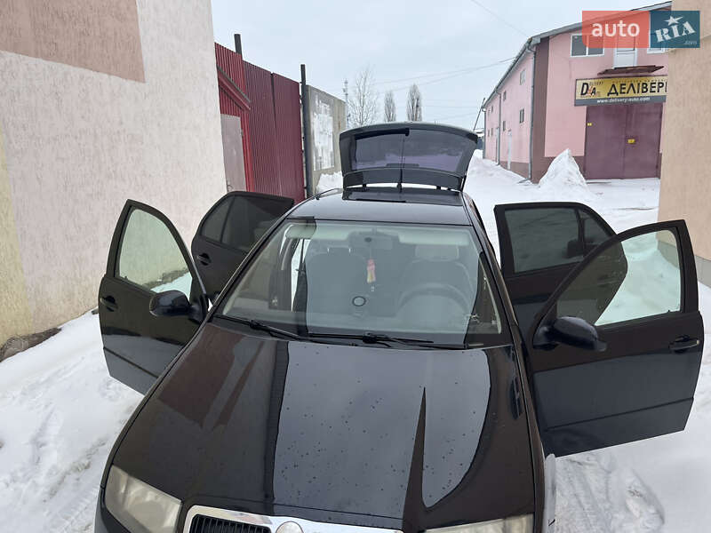 Хетчбек Skoda Fabia 2006 в Волочиську