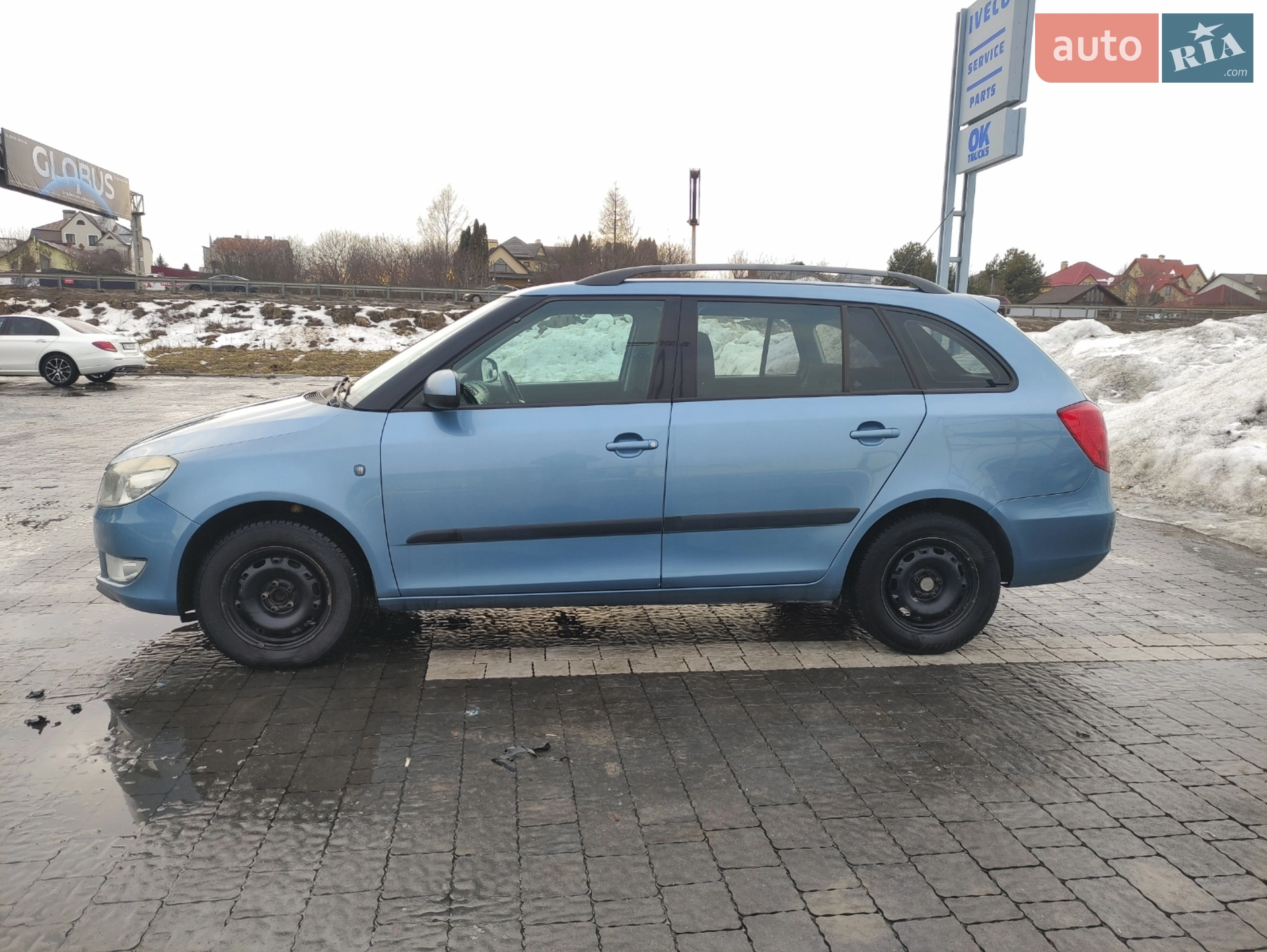 2010 Skoda Fabia - мініатюра 3