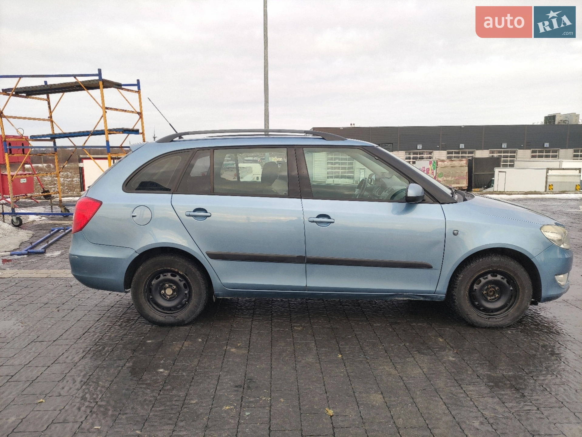 2010 Skoda Fabia - мініатюра 4