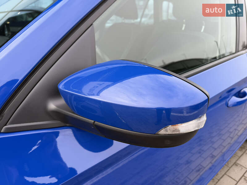 Универсал Skoda Fabia 2021 в Киеве