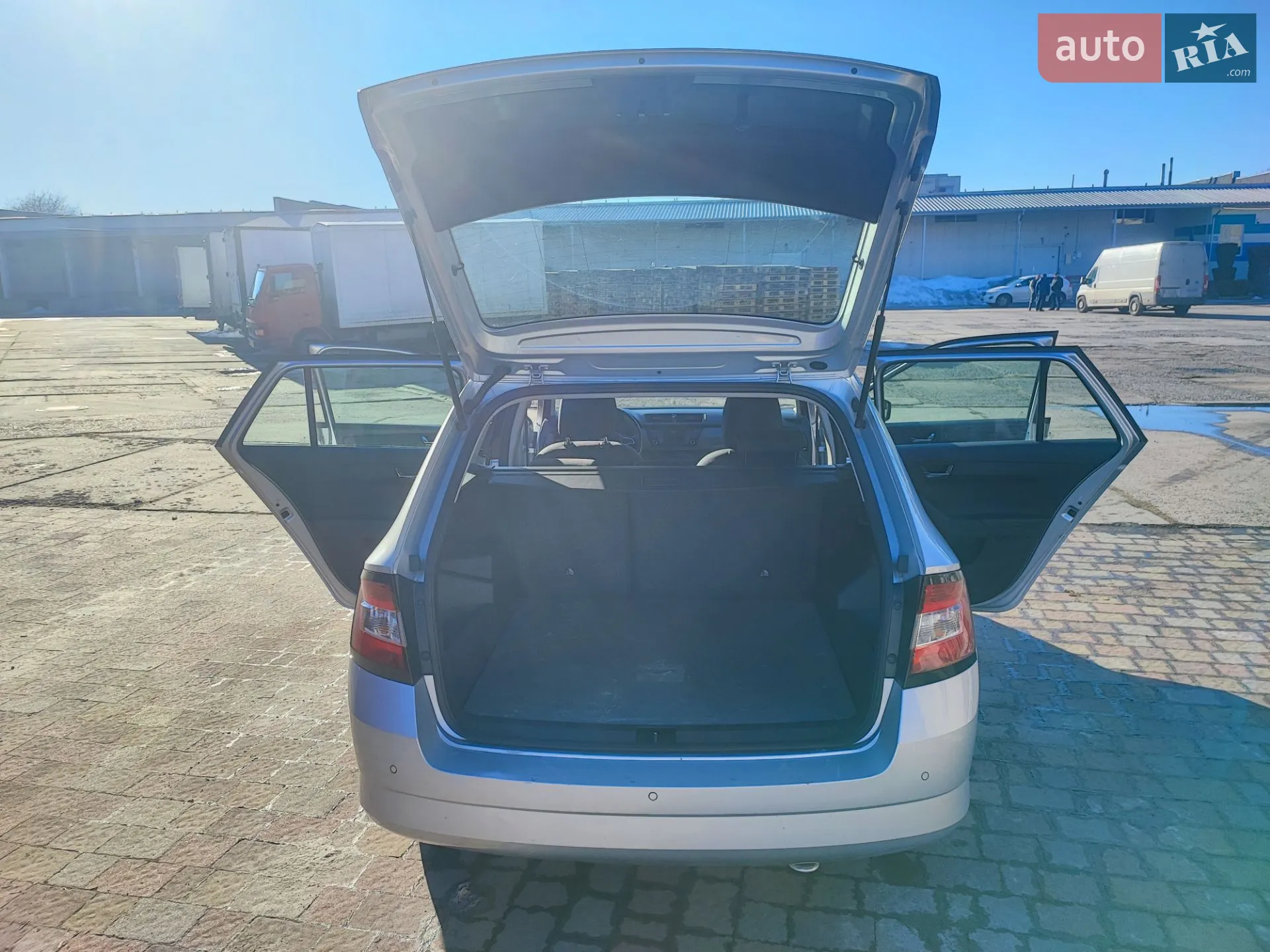 2015 Skoda Fabia - мініатюра 6