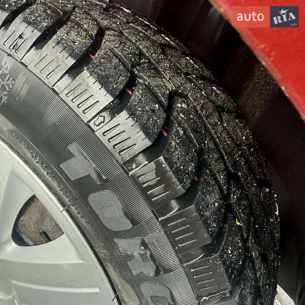 Хэтчбек Skoda Fabia 2006 в Виннице