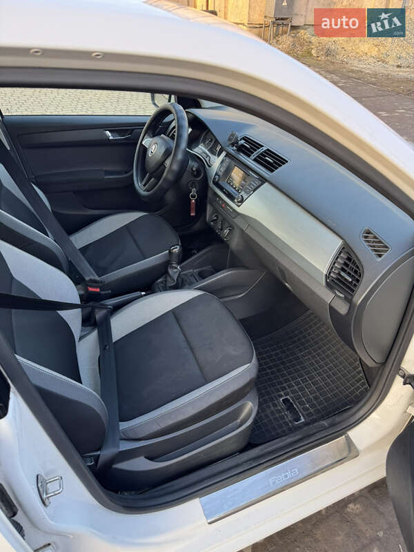 Хэтчбек Skoda Fabia 2016 в Львове