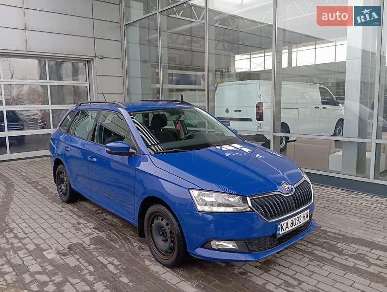 Универсал Skoda Fabia 2021 в Киеве