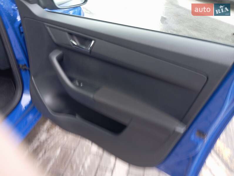 Универсал Skoda Fabia 2021 в Киеве