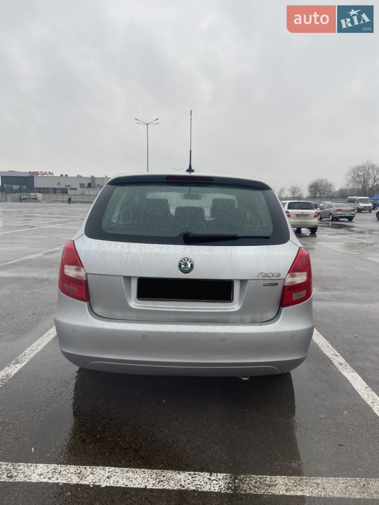 2011 Skoda Fabia - мініатюра 5