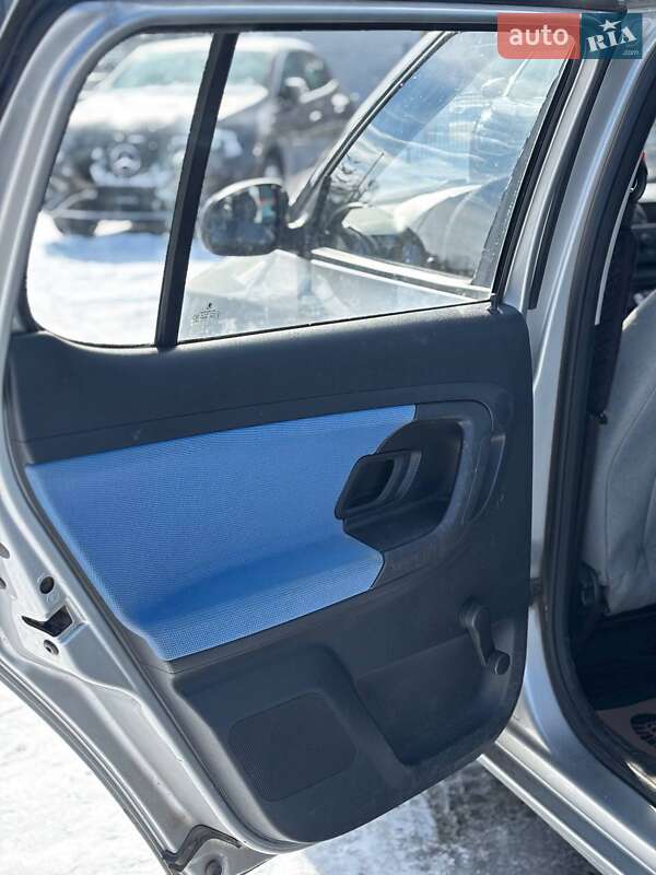 Хэтчбек Skoda Fabia 2007 в Стрые