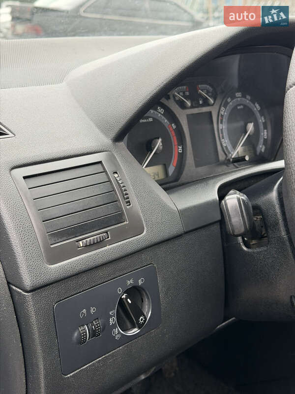 Универсал Skoda Fabia 2005 в Киеве