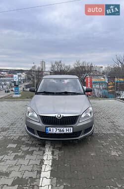 Хэтчбек Skoda Fabia 2013 в Черновцах