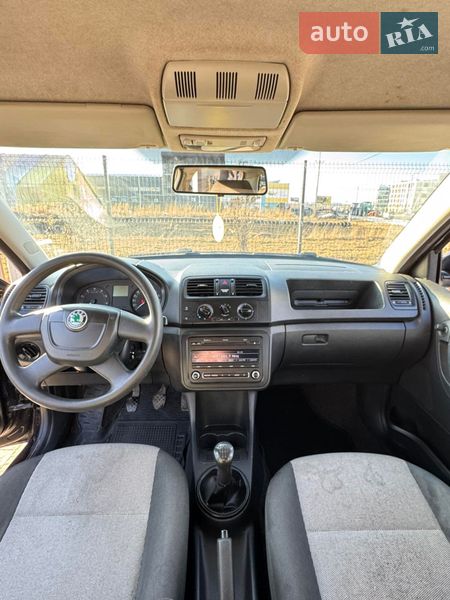 Хэтчбек Skoda Fabia 2011 в Львове