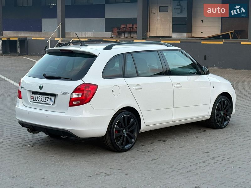 Универсал Skoda Fabia 2012 в Ровно