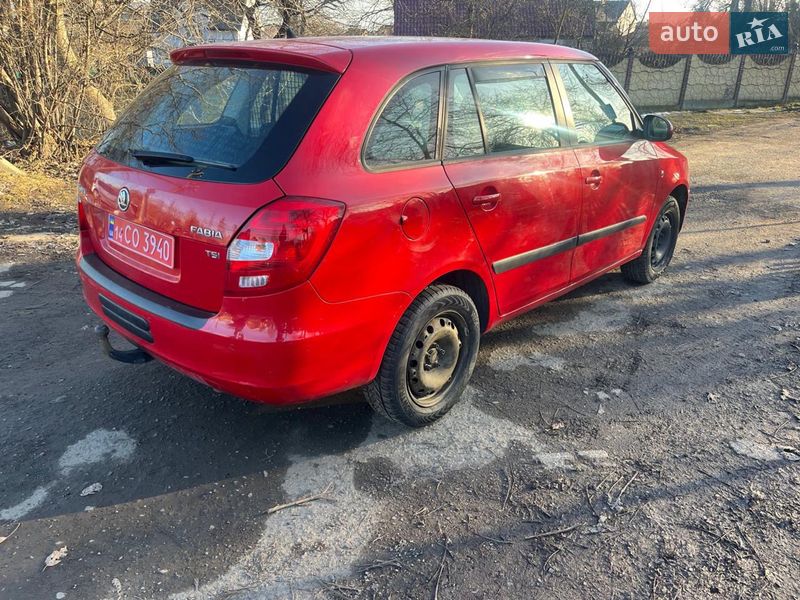 Универсал Skoda Fabia 2013 в Луцке