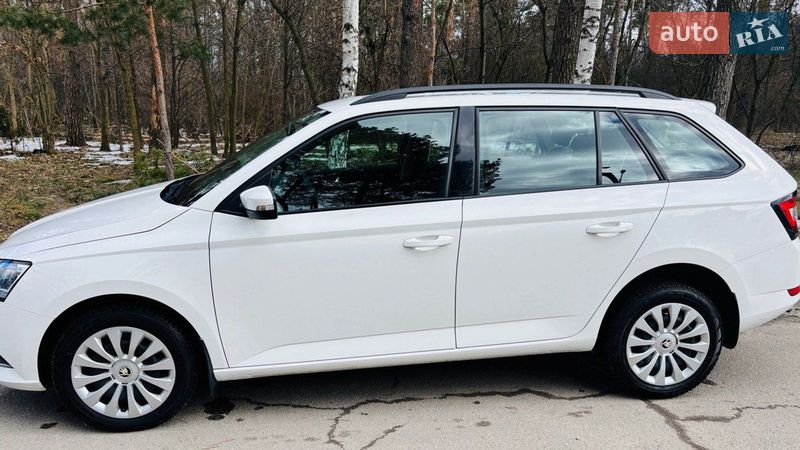Універсал Skoda Fabia 2021 в Києві